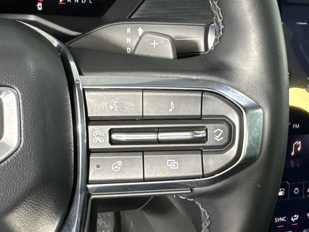 Certified 2026 GMC Acadia Elevation w/ Elevation Premium Package AWD/4WD image 21