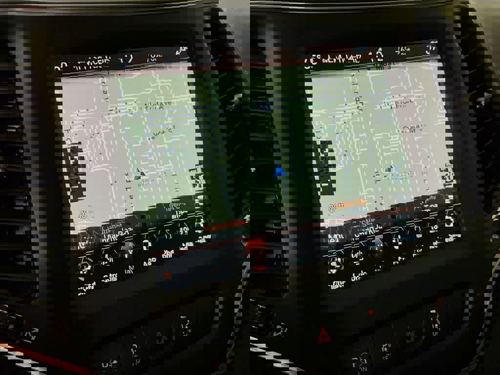 Used 2023 Jeep Cherokee Altitude Lux image 28