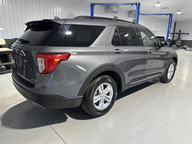 Used 2021 Ford Explorer XLT w/ Equipment Group 202A image 7