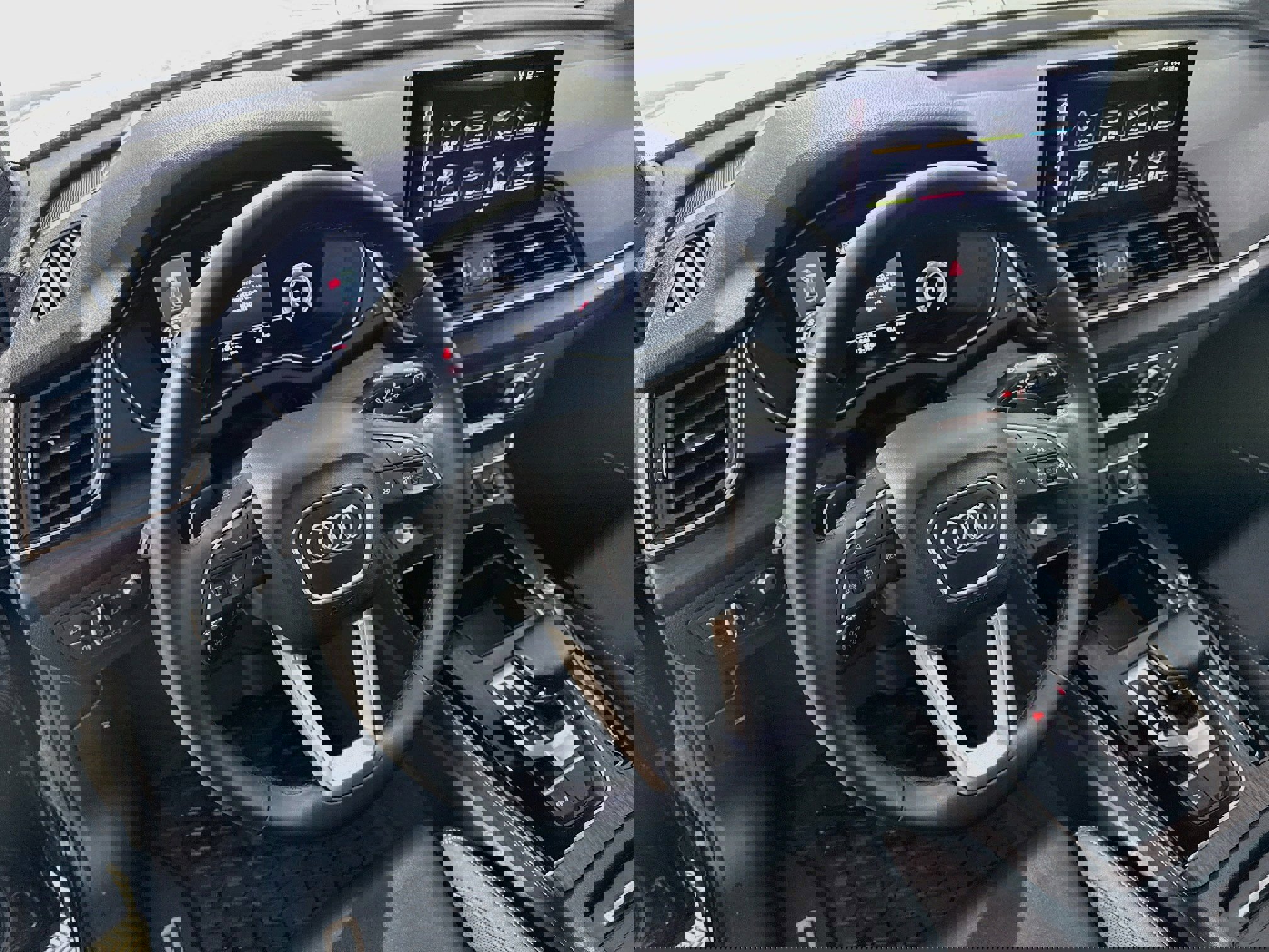 Used 2023 Audi Q5 2.0T Prestige w/ Prestige Package AWD/4WD image 25