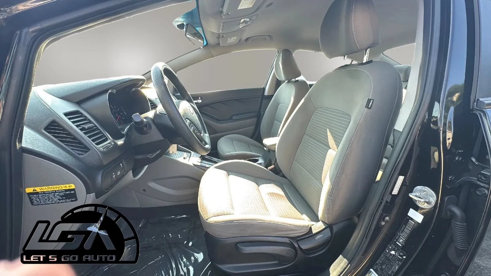 Used 2015 Kia Forte LX w/ Popular Package FWD image 12