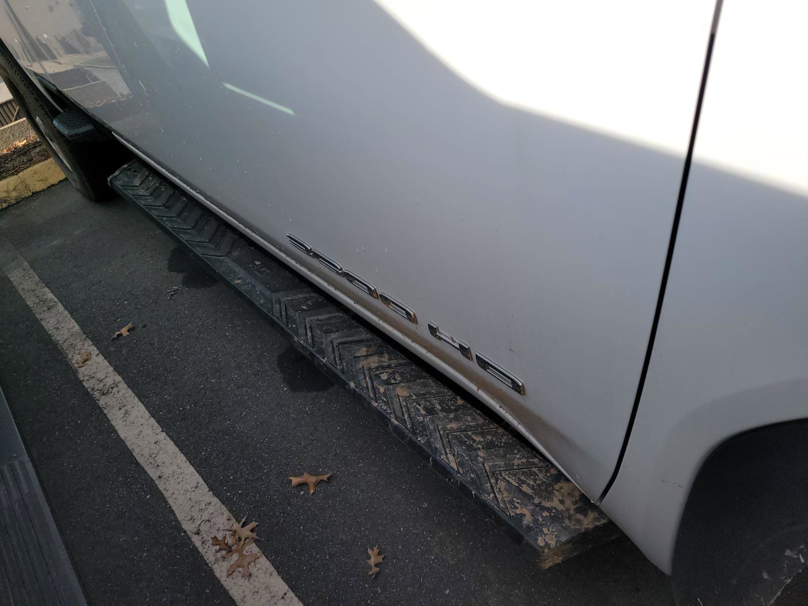 Used 2023 GMC Sierra 3500 Pro w/ Convenience Package image 5