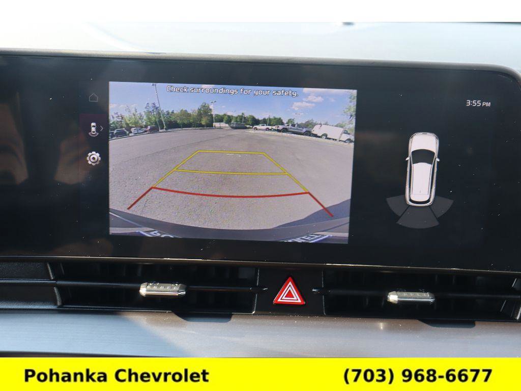 Used 2024 Kia Sportage EX image 16
