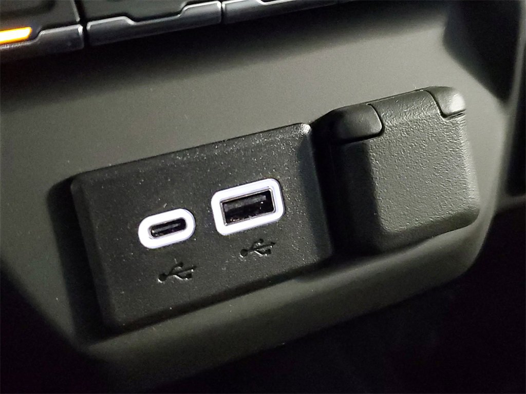 Used 2026 GMC Sierra 1500 Pro w/ Pro Value Package image 26