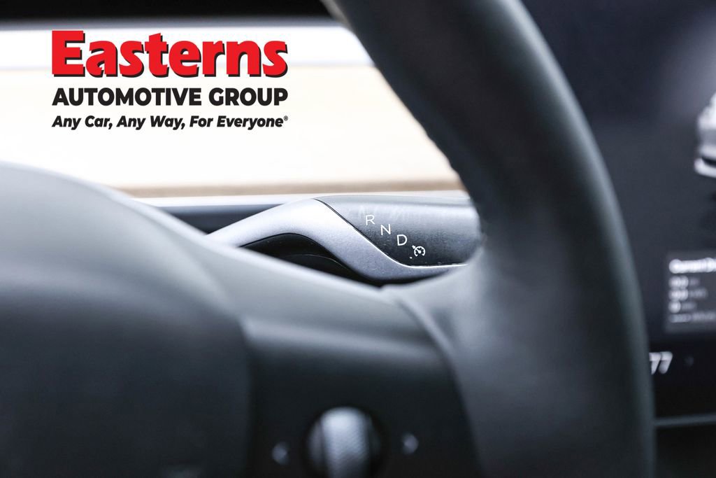 Used 2023 Tesla Model 3 Standard Range image 13