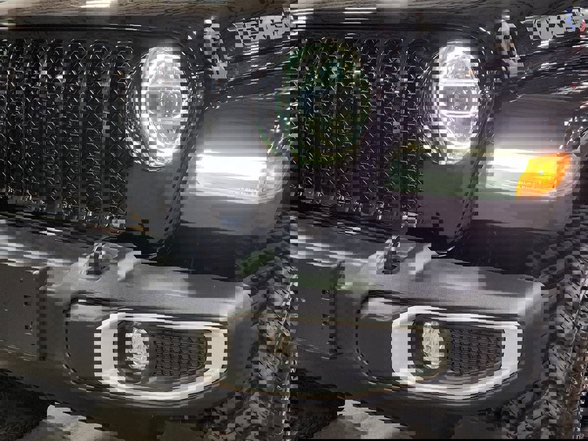 Used 2021 Jeep Gladiator Sport image 14