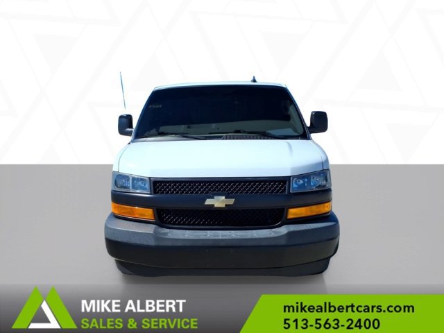 Used 2019 Chevrolet Express 2500 w/ Driver Convenience Package RWD image 2