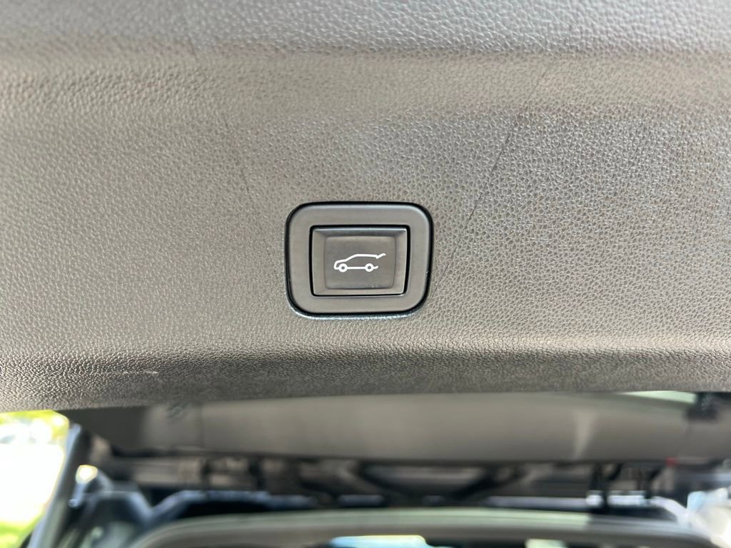 Used 2024 GMC Yukon Denali image 26