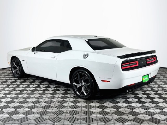 Used 2019 Dodge Challenger R/T RWD image 6