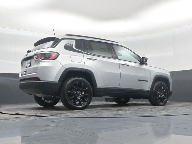 New 2026 Jeep Compass Latitude image 39