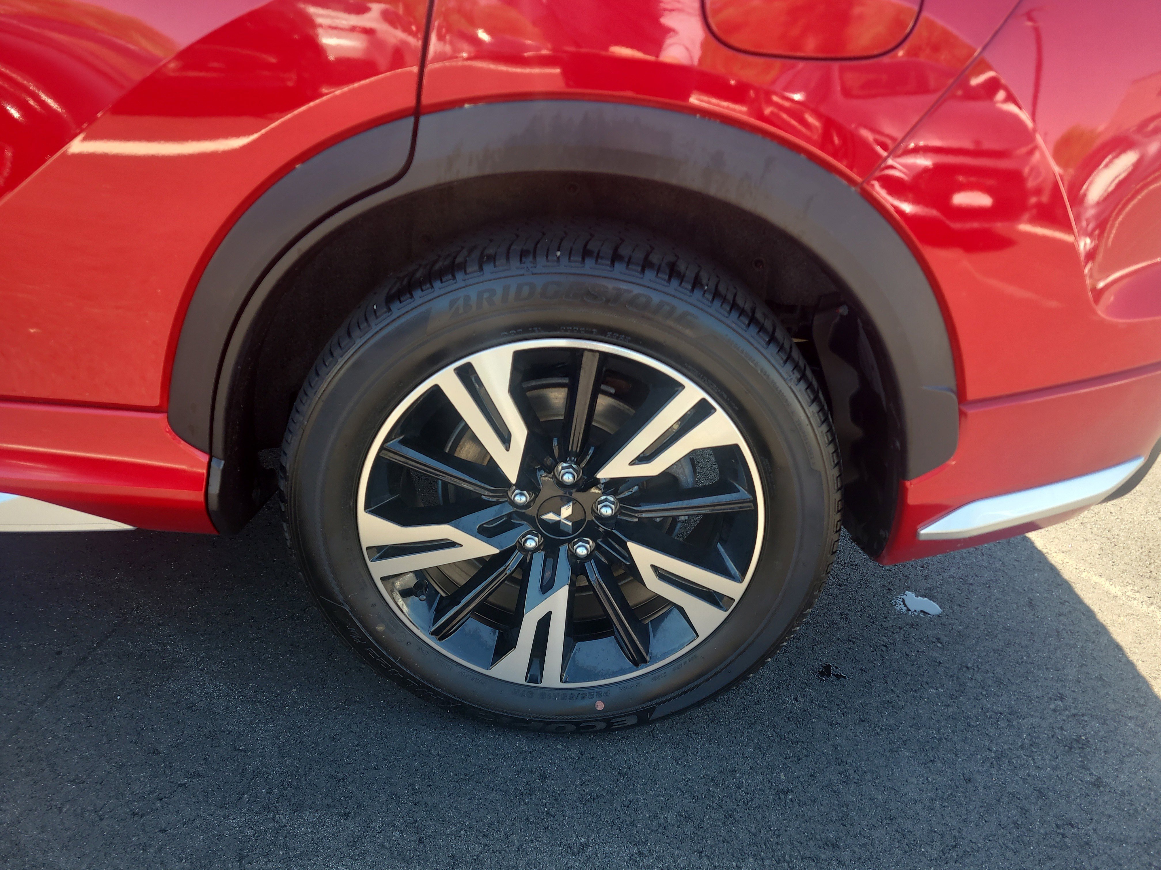 Used 2024 Mitsubishi Eclipse Cross SEL AWD/4WD image 11