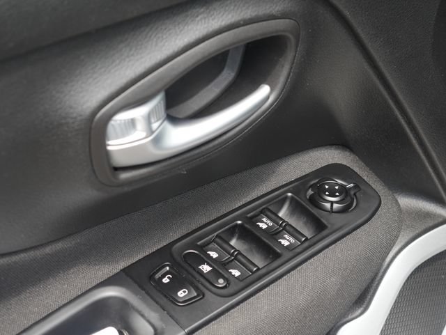Used 2021 Jeep Renegade Sport AWD/4WD image 12