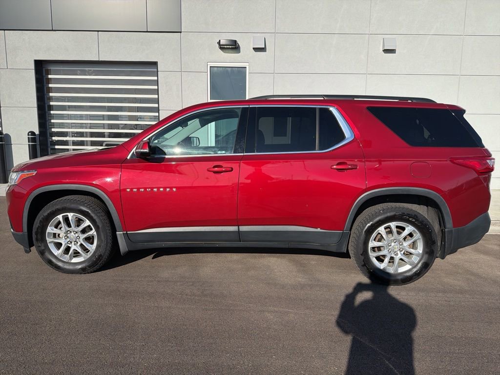 Used 2019 Chevrolet Traverse LT image 3