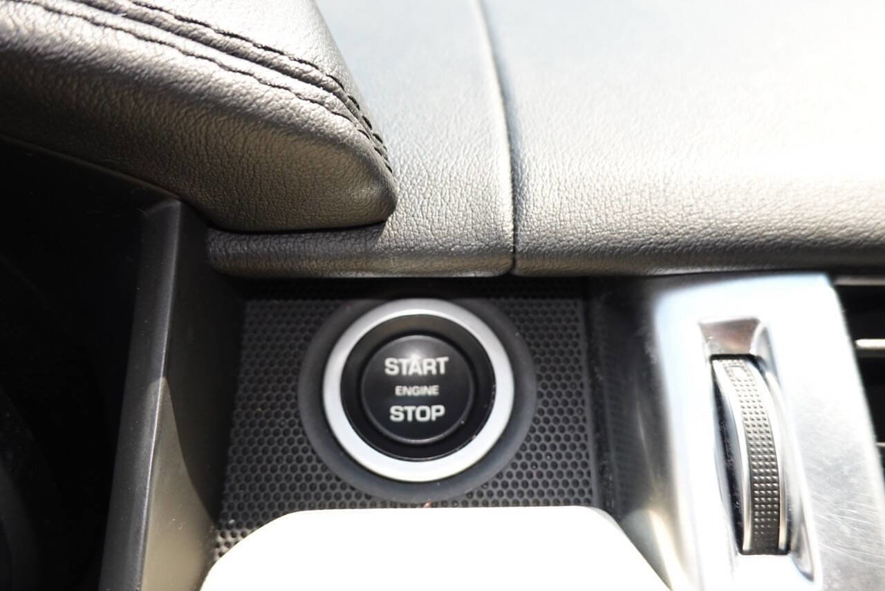 Used 2017 Land Rover Range Rover Sport HSE AWD/4WD image 18