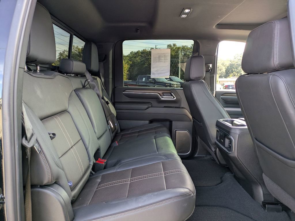 Used 2025 Chevrolet Silverado 2500 High Country w/ High Country Premium Package image 31