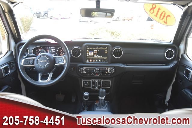 Used 2018 Jeep Wrangler Unlimited Sahara AWD/4WD image 25