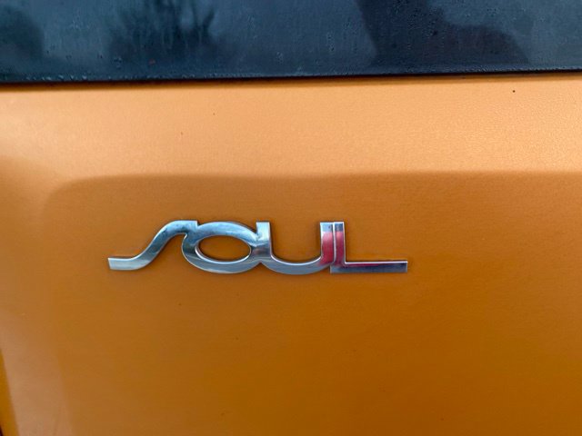 Used 2011 Kia Soul + w/ Audio Pkg FWD image 24