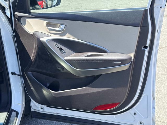 Used 2018 Hyundai Santa Fe Sport w/ 2.4L Tech Package 04 AWD/4WD image 8