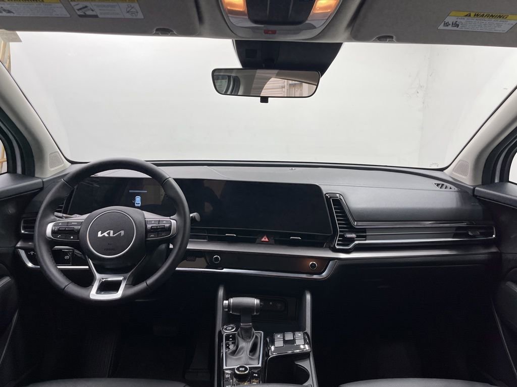 Used 2024 Kia Sportage EX image 8