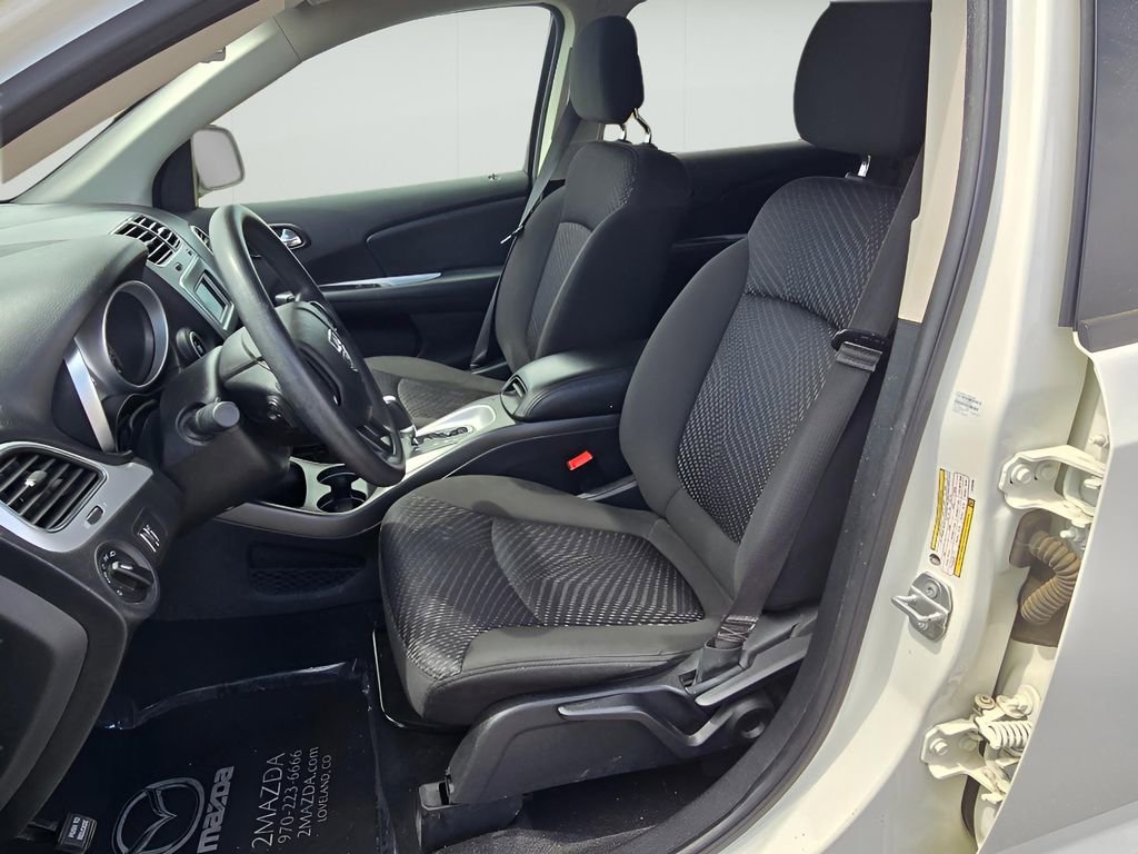 Used 2020 Dodge Journey SE FWD image 21