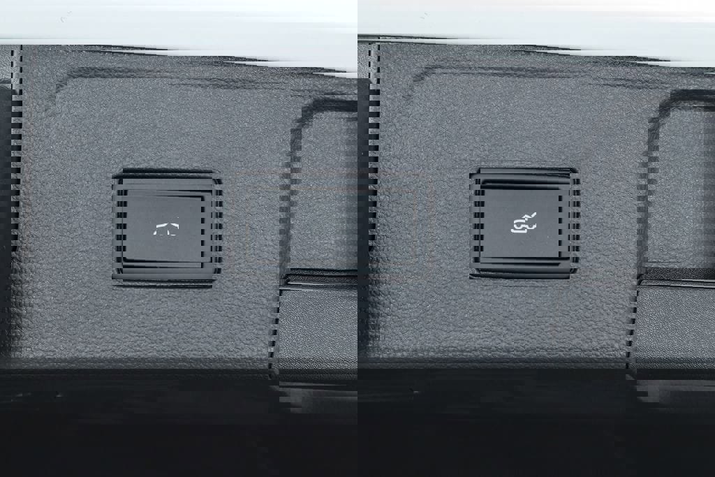 New 2026 Volkswagen Atlas SE image 70