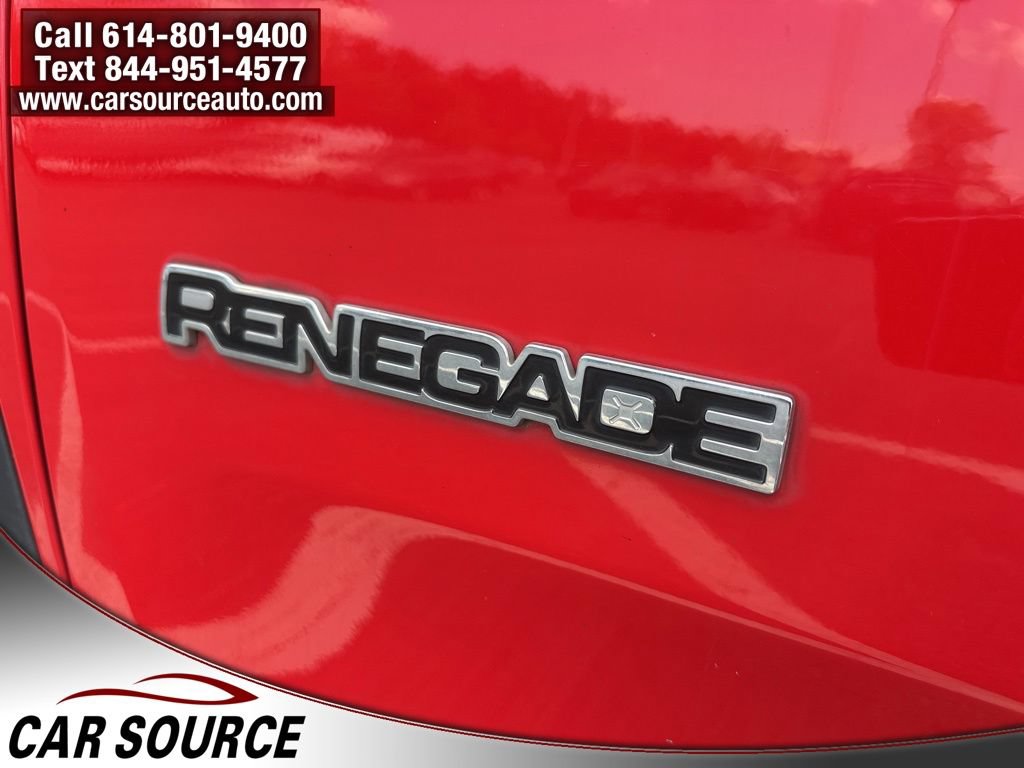 Used 2018 Jeep Renegade Latitude AWD/4WD image 18