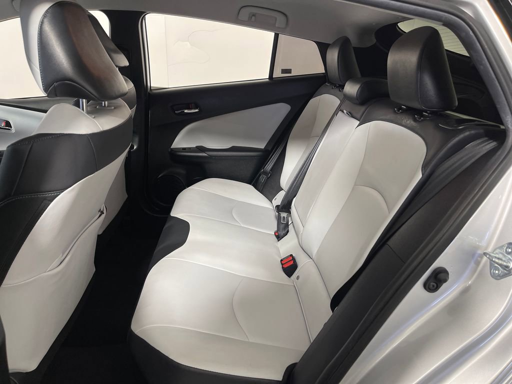 Certified 2021 Toyota Prius XLE w/ Carpet Mat Package (TMS) AWD/4WD image 13