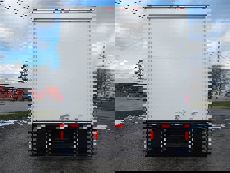 Used 2014 Ford E-350 and Econoline 350 Super Duty image 8