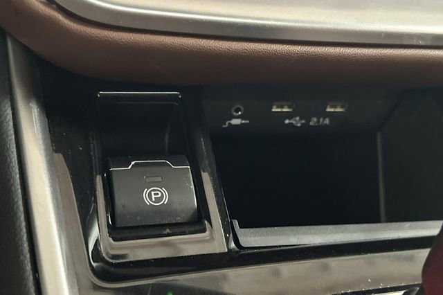 Used 2022 Subaru Outback Touring XT image 38