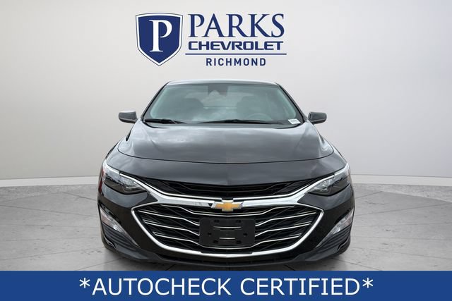Used 2025 Chevrolet Malibu LT FWD image 2