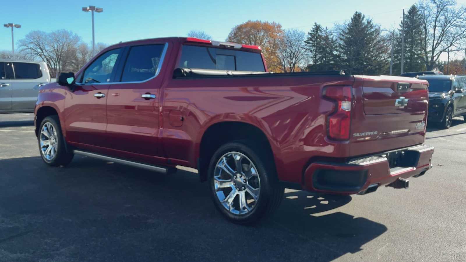 Used 2021 Chevrolet Silverado 1500 High Country image 4