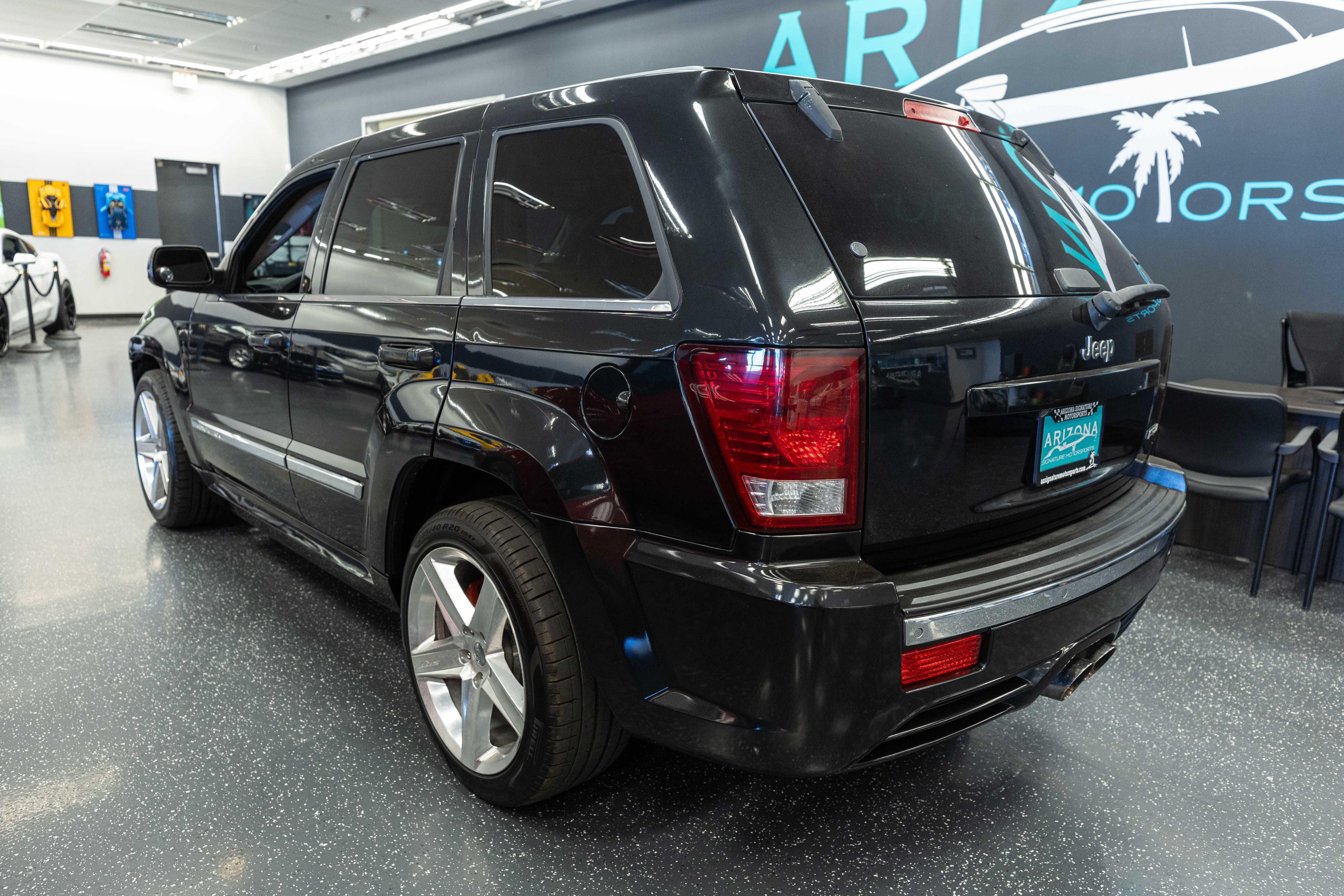 Used 2008 Jeep Grand Cherokee SRT8 w/ SRT Option Group I AWD/4WD image 8