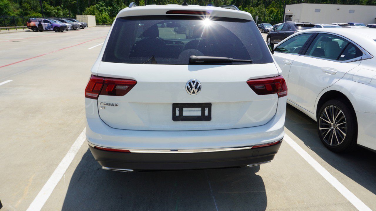 Used 2020 Volkswagen Tiguan SE FWD image 7