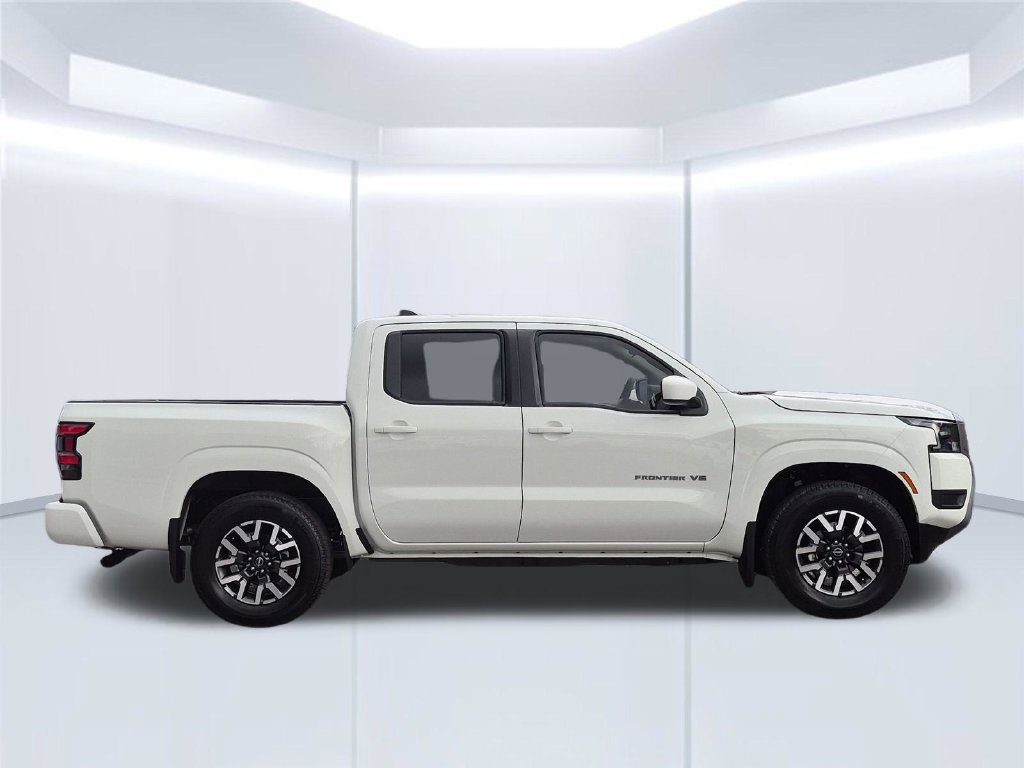 New 2027 Nissan Frontier SV w/ All-Weather Content Package RWD image 8