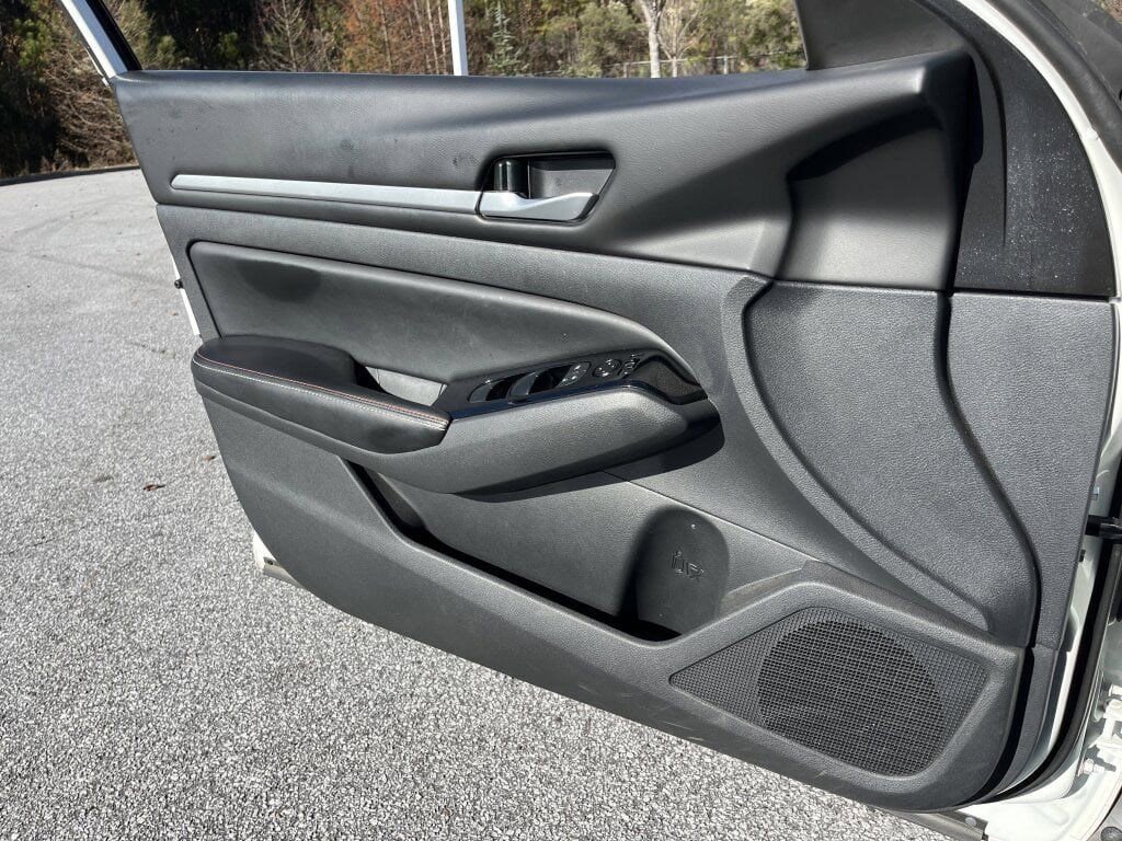 Certified 2025 Nissan Altima 2.5 SR w/ SR Premium Package image 13