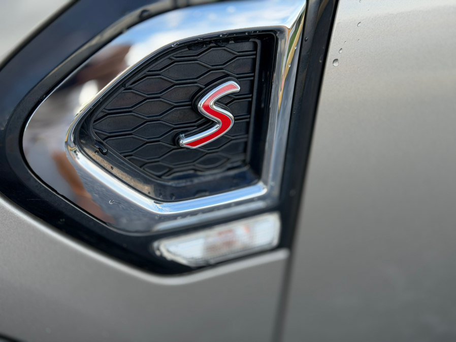 Used 2018 MINI Cooper Countryman S FWD image 8
