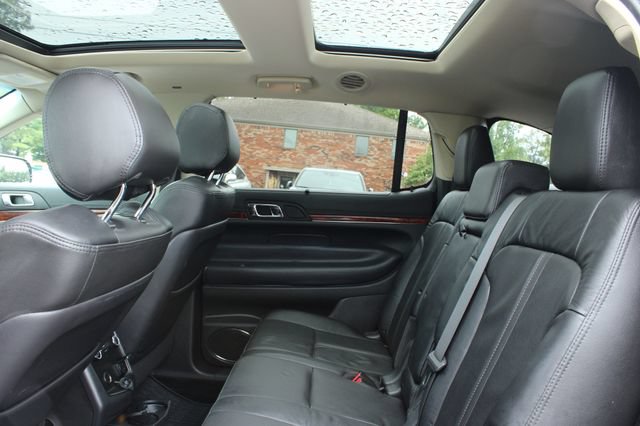 Used 2019 Lincoln MKT AWD image 31