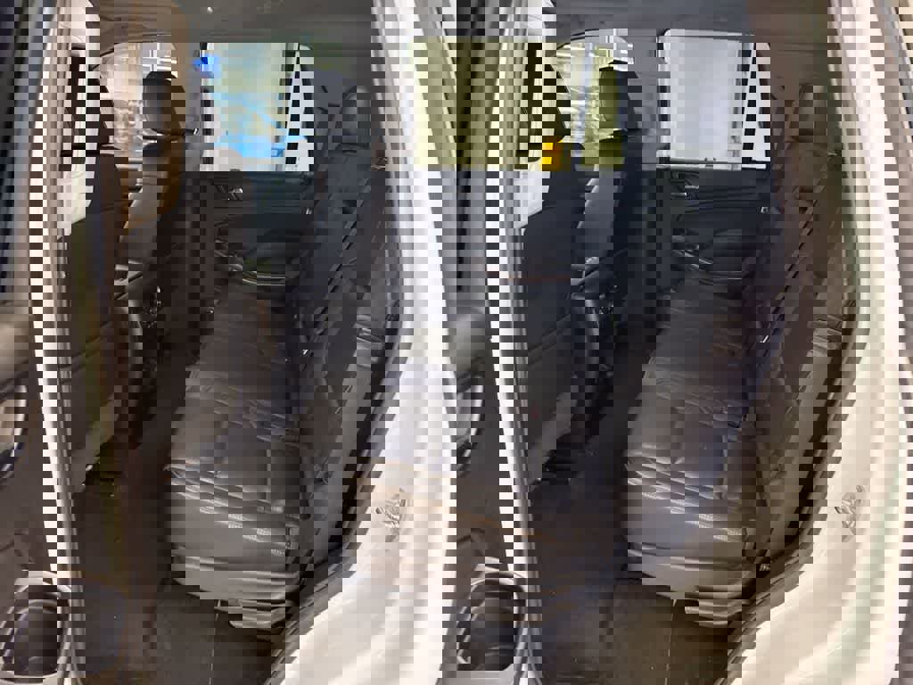 Used 2018 GMC Yukon SLT w/ Open Road Package image 20