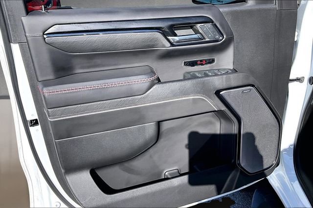 Used 2024 GMC Sierra 1500 AT4X AWD/4WD image 17