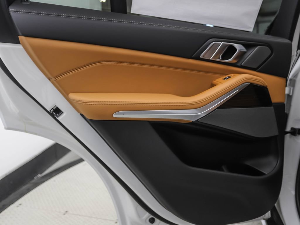 Used 2026 BMW X5 xDrive40i image 17