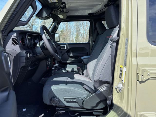 New 2026 Jeep Wrangler Unlimited Rubicon w/ Xtreme 35 Tire Package image 3