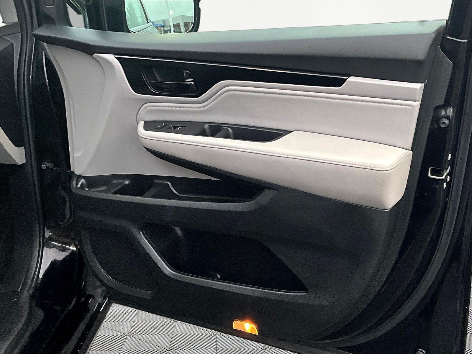 Used 2022 Honda Odyssey Elite image 29