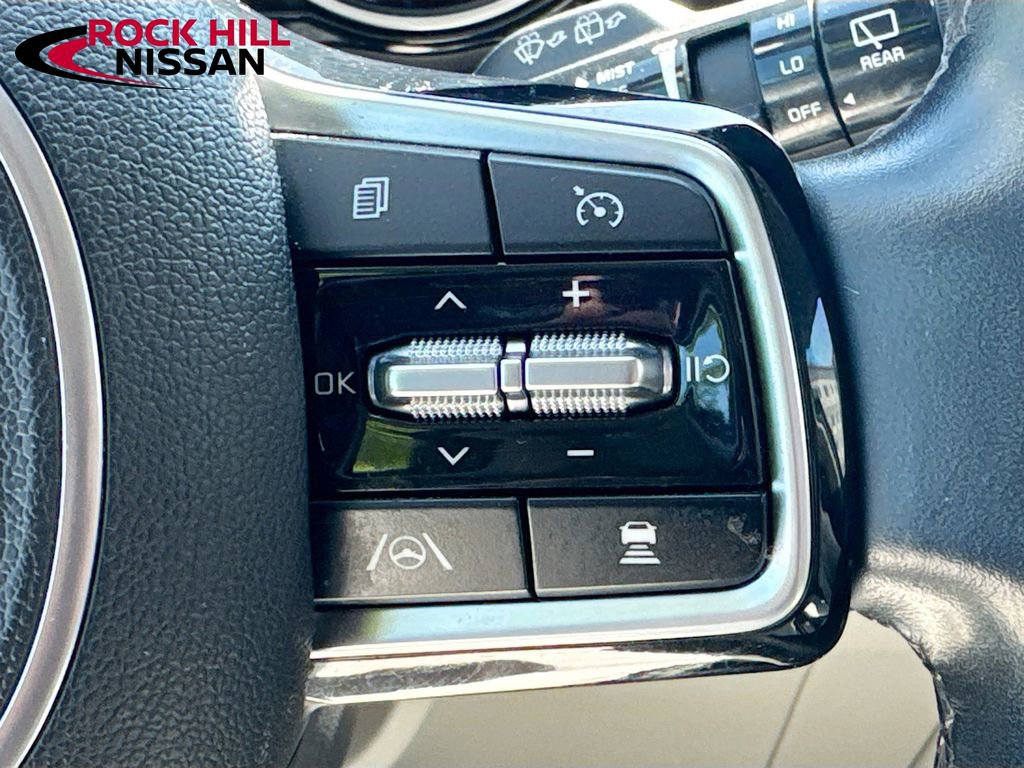 Used 2022 Kia Carnival SX image 11