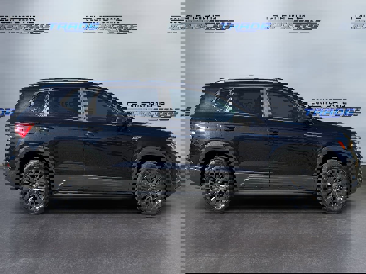 Used 2022 Volkswagen Taos S w/ IQ Drive S Package image 4