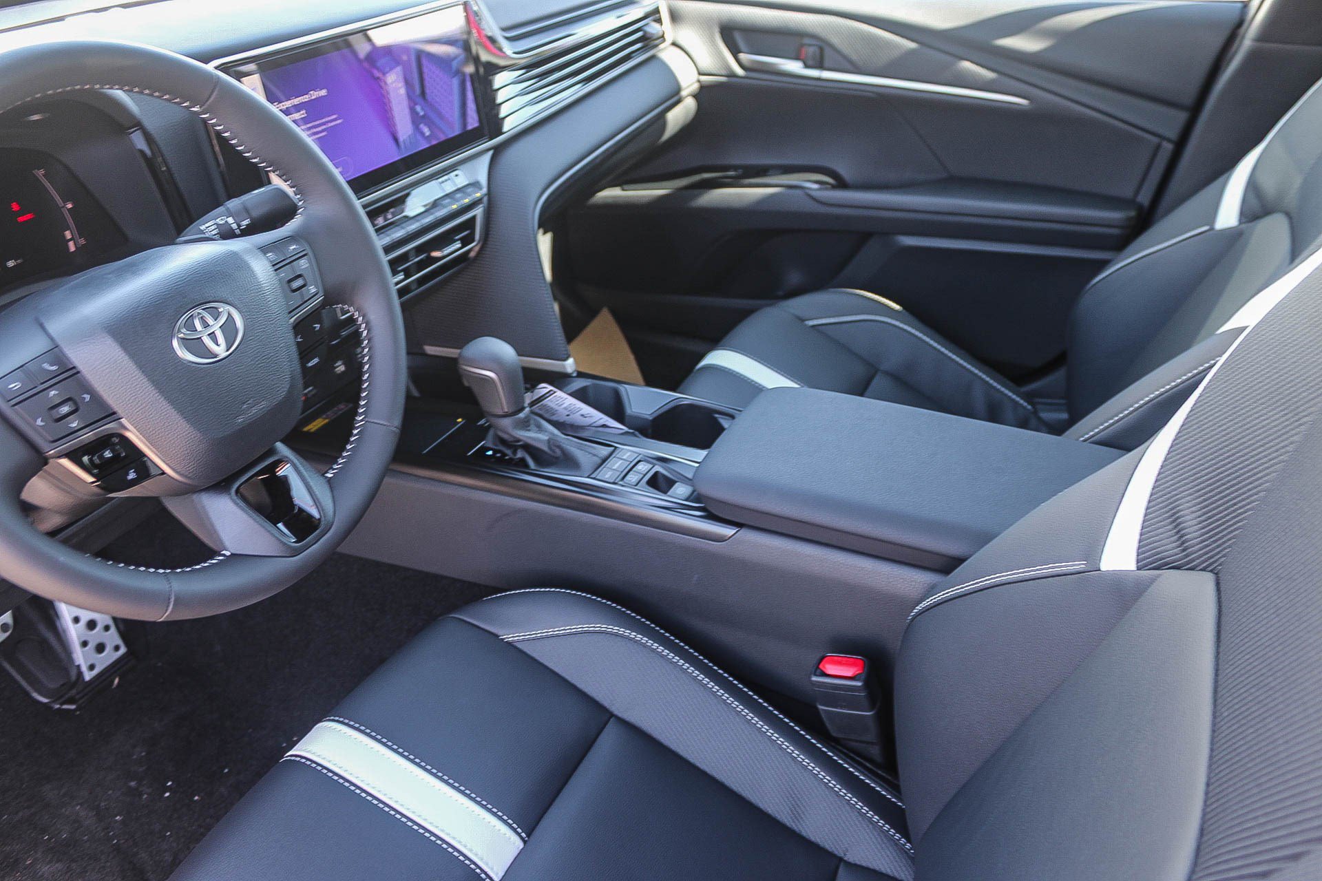 New 2026 Toyota Camry SE w/ Multimedia Upgrade Package FWD image 20