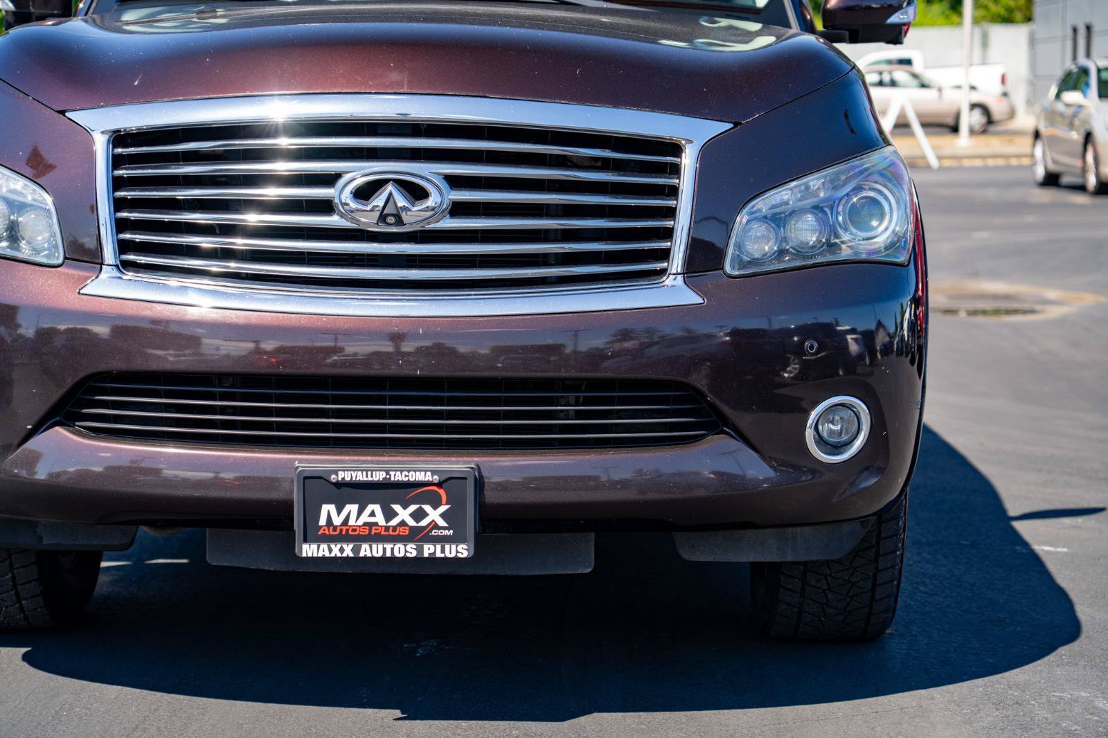 Used 2011 INFINITI QX56 4WD w/ Theater Pkg image 5