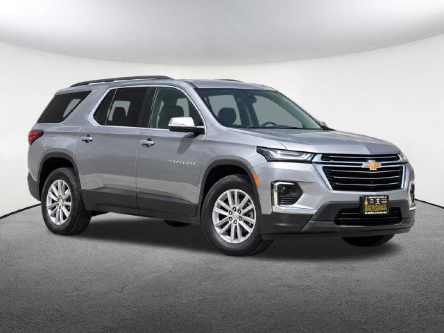 Certified 2023 Chevrolet Traverse LT w/ Rear Camera Mirror Package AWD/4WD image 2