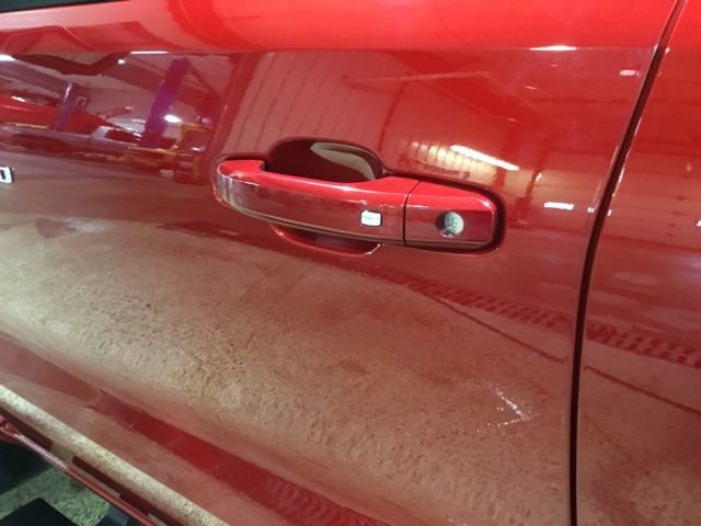 Used 2024 Chevrolet Colorado Z71 w/ Z71 Convenience Package 2 image 12