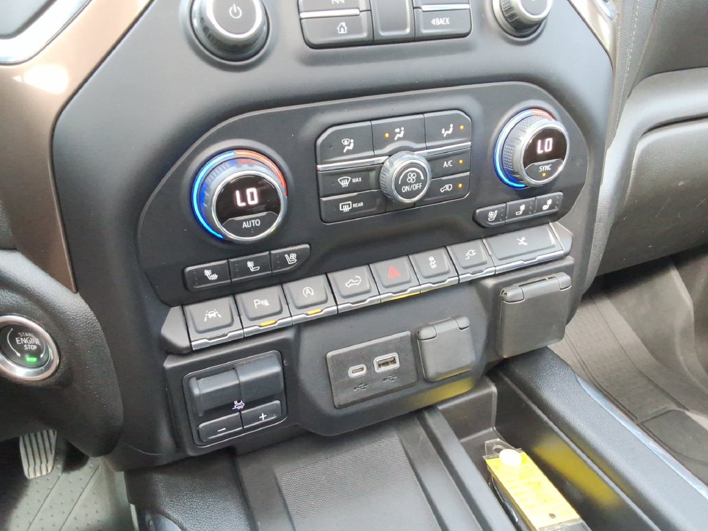 Certified 2020 Chevrolet Silverado 1500 High Country w/ Technology Package AWD/4WD image 35