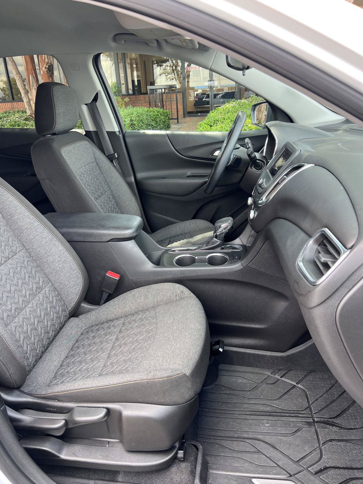 Used 2024 Chevrolet Equinox LT w/ LPO, Floor Liner Package FWD image 23